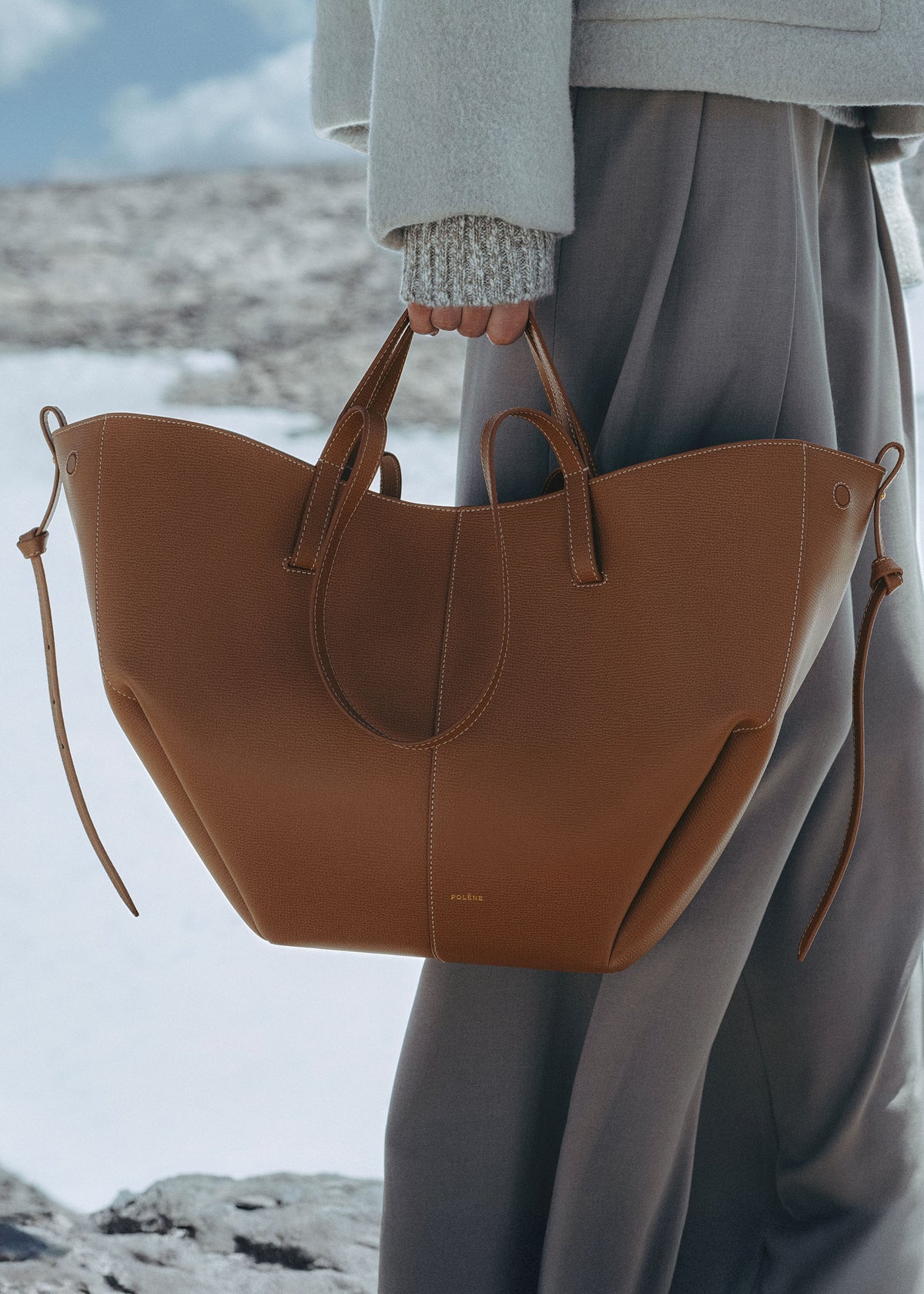 Cyme Carryall – Camel