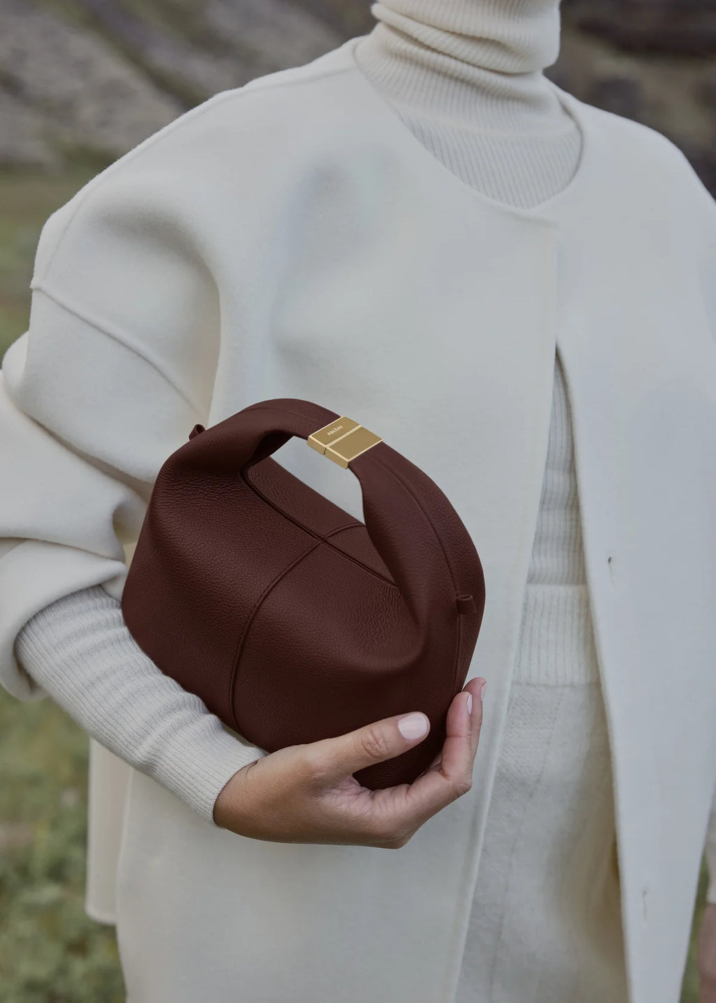 Béri Sculpted Bag - Sandalwood