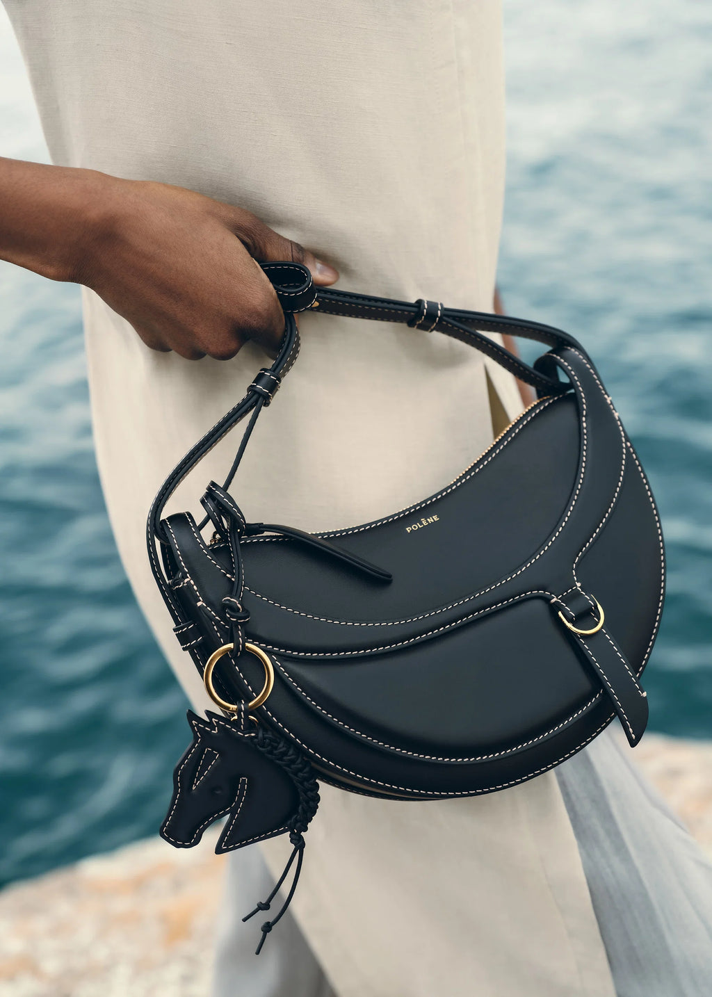 Numéro Dix Curve Bag - Black