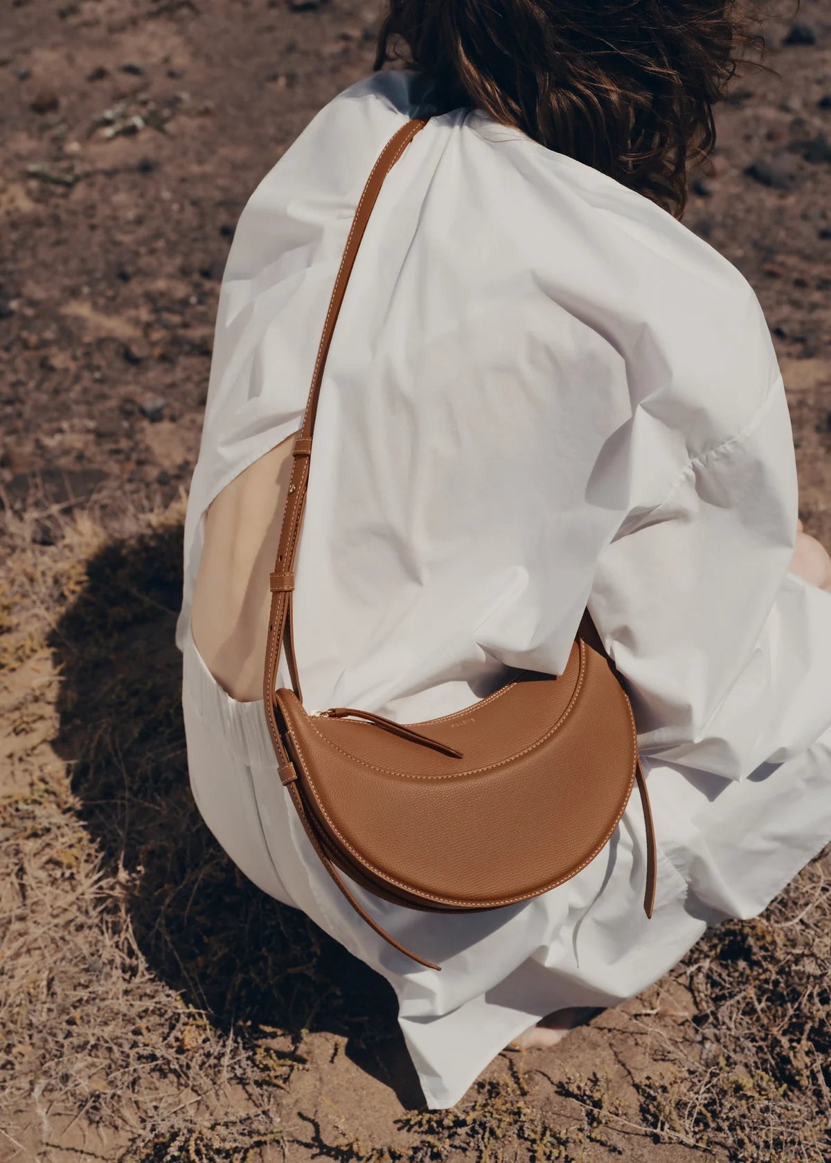 Numéro Dix Curve Bag - Camel