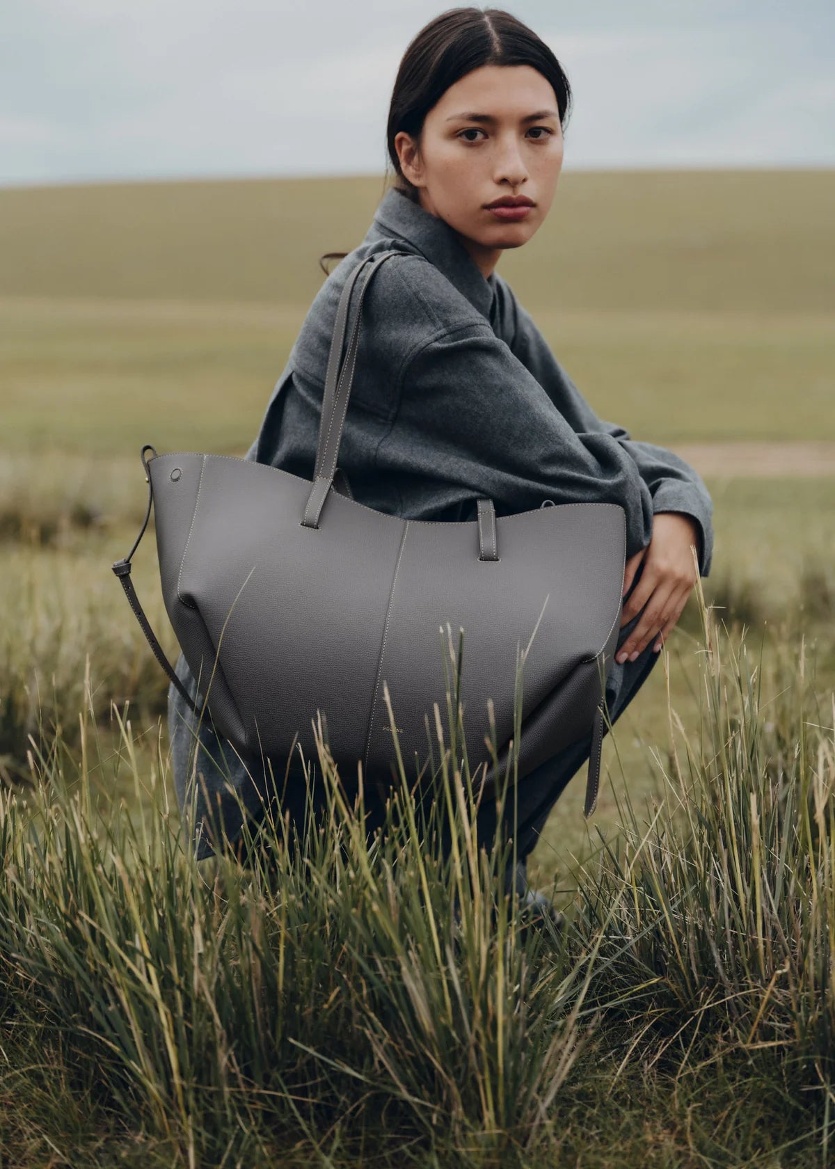 Cyme Carryall –  Gray