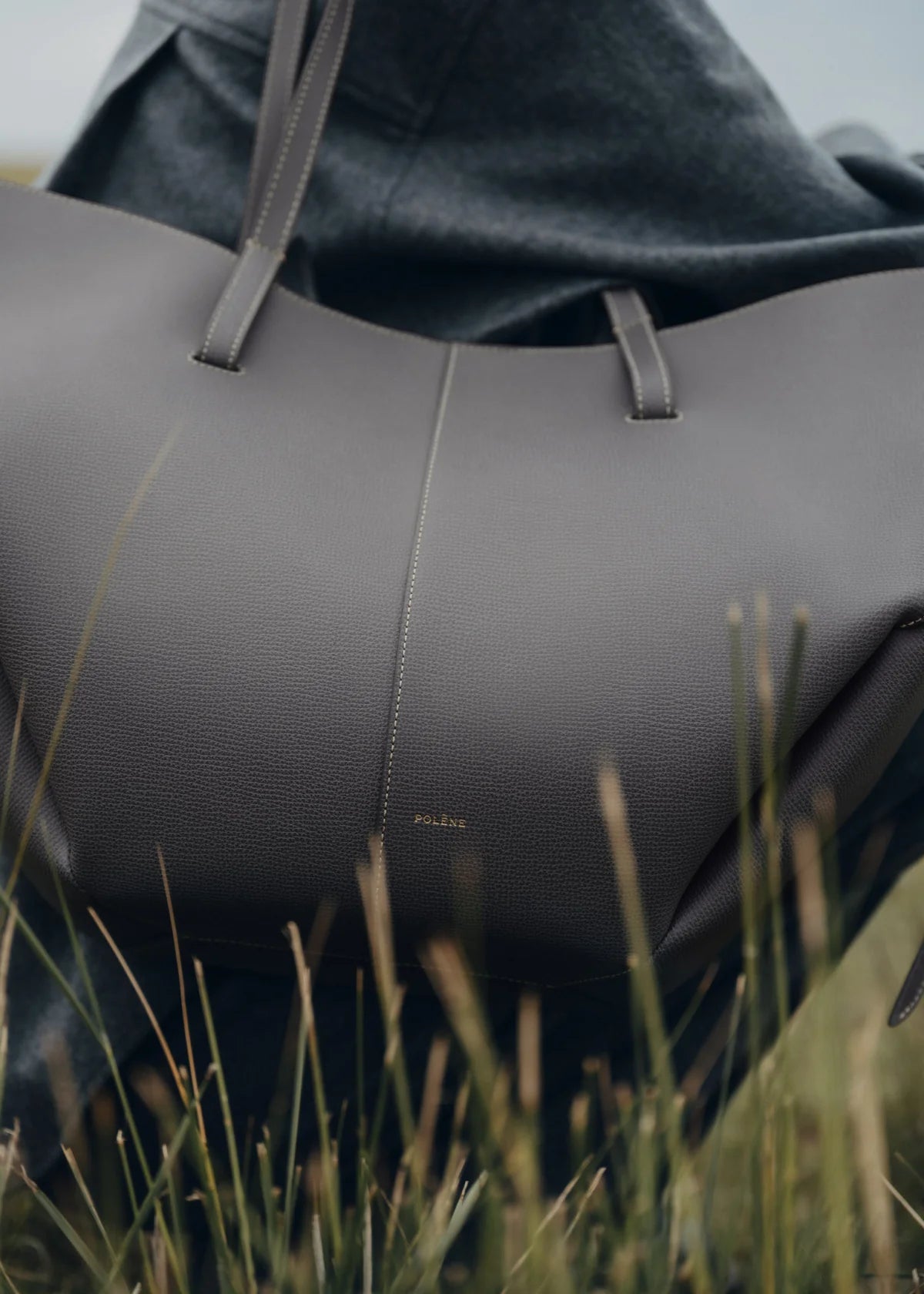 Cyme Carryall –  Gray