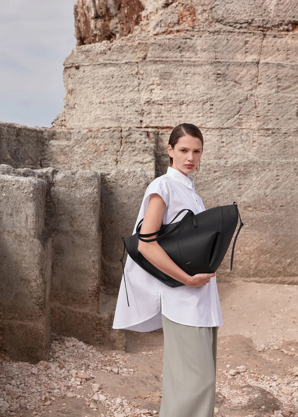 Cyme Carryall –  Black